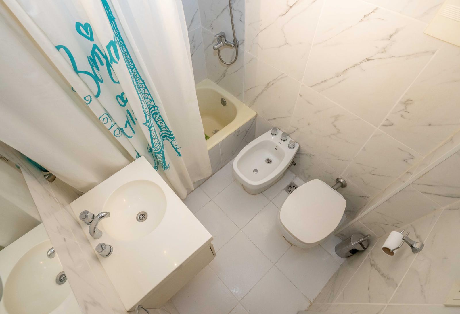 Venta depto 1 amb dividido y balcón Recoleta - 5