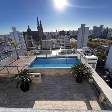 monoambiente de categoria con pileta en venta en La Plata