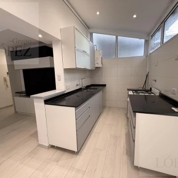 Departamento/PH, VICENTE LOPEZ, 2 AMBIENTES, PATIO. Planta baja. RECICLADO. Apto Crédito.