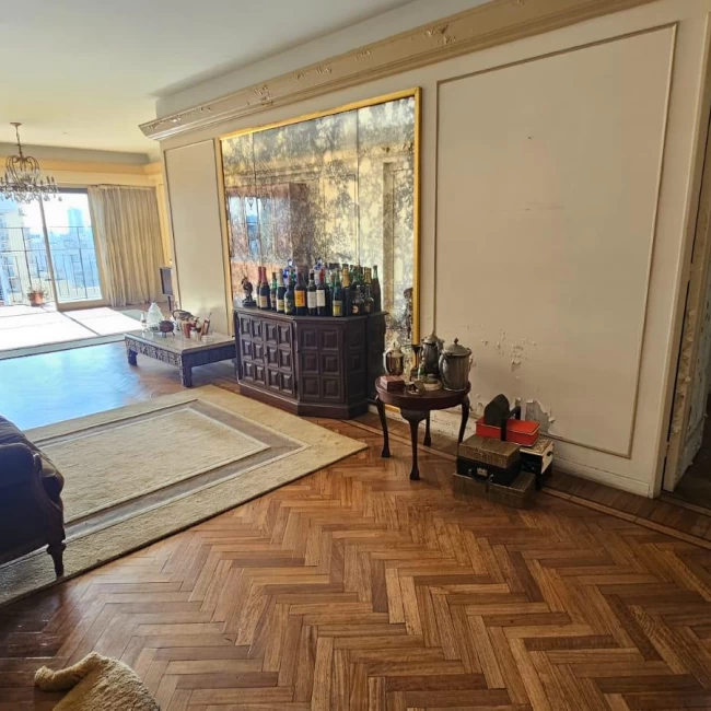 Venta Permuta departamento de 4 ambientes con dependencia baulera y cochera