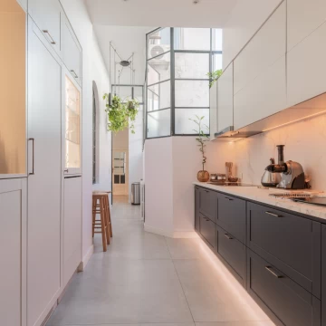 VENTA. DEPTO. 5 AMBIENTES. SEMIPISO. COCHERA. RECOLETA