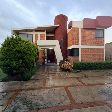 Casa en venta en Casa Blanca, a 3 min de Plaza Town Square