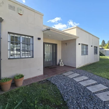 Casa Quinta en Venta - Francisco Alvarez