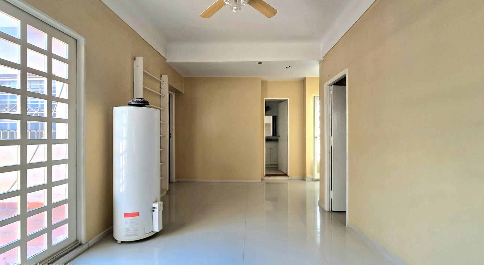 Hall de distribución planta alta