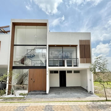 CASA EN VENTA EN PARQUE VERACRUZ, LOMAS DE ANGELÓPOLIS III