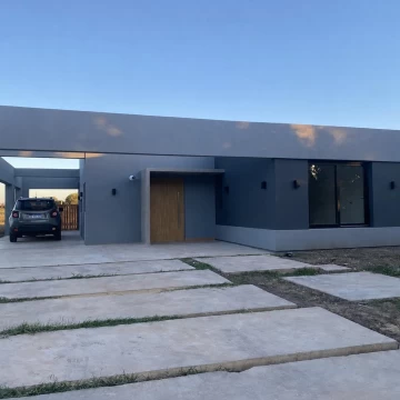 Casa en Venta 3 dormitorios San Sebastian Area 12
