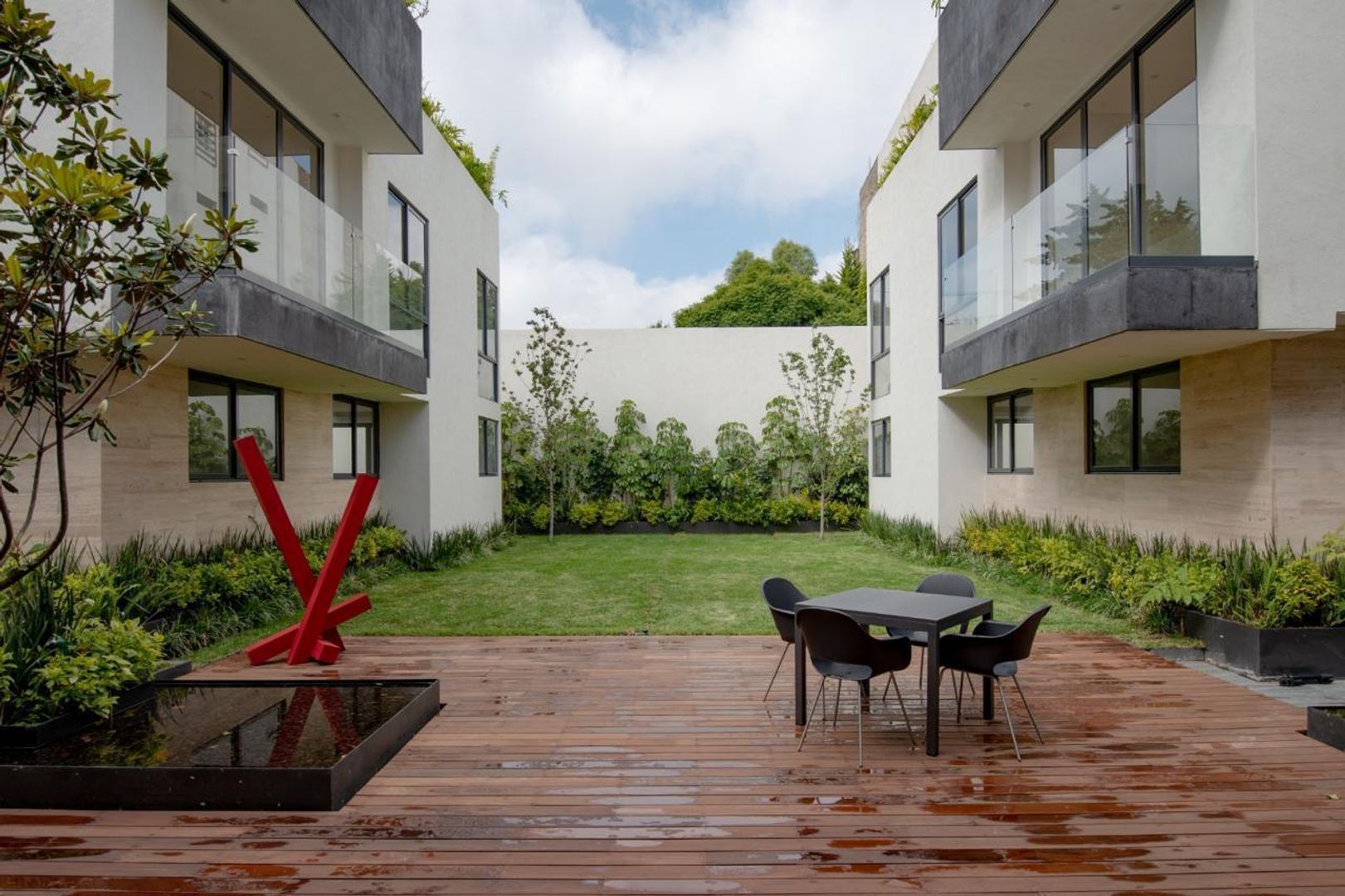 jardin comun de las casas.jpg
