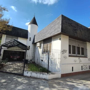 Casa Venta en Calle Luis Pereyra 392 Tigre 300