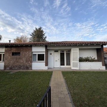 31 Este Nº45