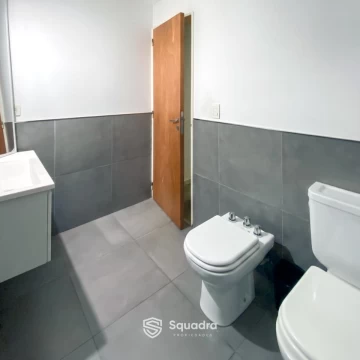 1782151955.jpg