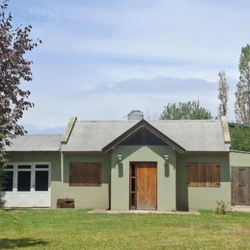 Venta Chalet 3 amb, lote 848 m2, Machado al 100, Parque Sakura, Exaltacion de la Cruz,  APTO CREDITO