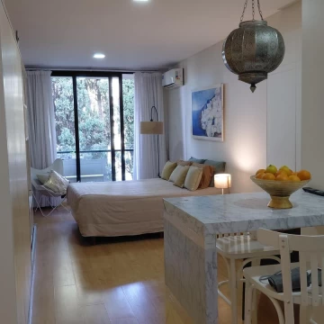 Monoambiente Premium Amoblado en Green Haus con Balcón y Amenities