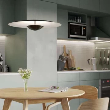 Venta apartamento de dos dormitorios con terraza en Palermo, Montevideo