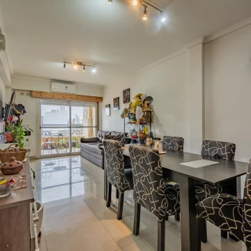 Venta - Departamento - 2 Ambientes - Cochera - Parque Avellaneda - Balcon - Apto Credito - Permuta