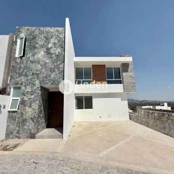 CASA EN VENTA EN FRACCIONAMIENTO FARASI, HARAS DEL BOSQUE