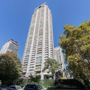 Semipiso totalmente refaccionado a nuevo en torre la prestigiosa torre Le Parc Demaria
