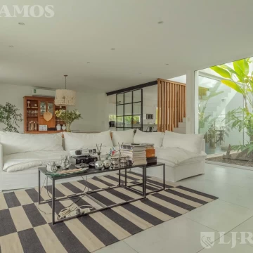 Casa con 4 dormitorios en venta en LOS CASTAÑOS
