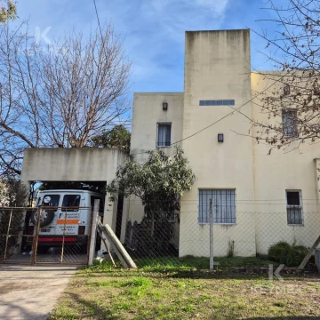 CASA EN VENTA PILAR 3 AMBIENTES SIN EXPENSAS