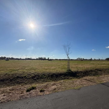 Lote en venta en los alamos 2  lujan con financiacion barrio abierto sin expensas