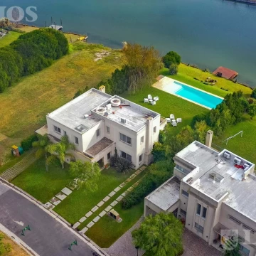 Casa en San Sebastián AL AGUA , A5 EXCELENTE OPORTUNIDAD APTO CREDITO MB 