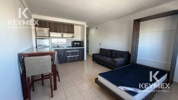 Monoambiente al frente en venta, La Plata