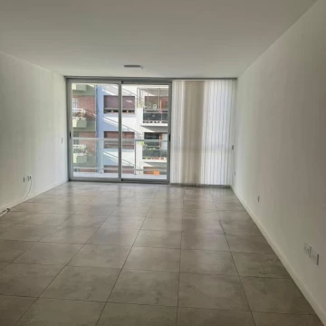 Venta Departamento 3 ambientes con cochera cubierta y baulera