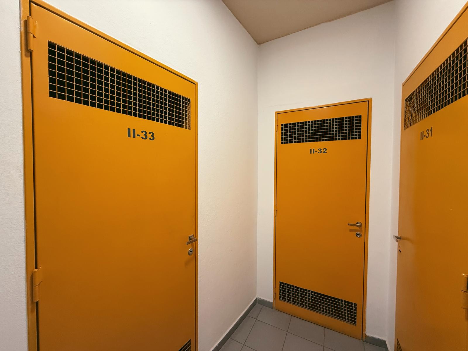 image 32