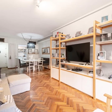 Departamento 4 ambientes con espacioguardacoche en Belgrano