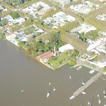 Rivadavia (Barrio Histórico) 220