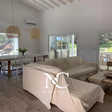 Casa en venta Costa Esmeralda con fondo libre