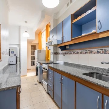 Venta 3 Amb. más escritorio en Balvanera.