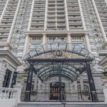 VENTA departamento de 2 ambientes con cochera y baulera en CHATEAU PUERTO MADERO