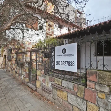 ⚫EN ALQUILER⚫  AMPLIA PROPIEDAD USO COMERCIAL - OTERO CASI ESQ. INDEPENDENCIA