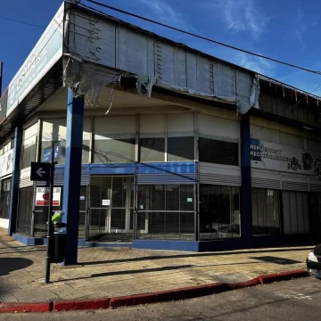 Locales en venta sobre Av. Alem al 1100