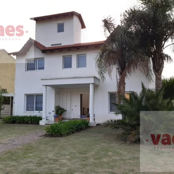 VENTA CASA LOS SOLES VALLE ESCONDIDO