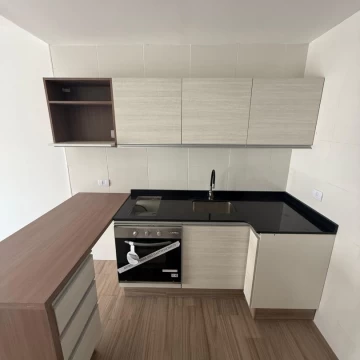 VENTA 2 AMB A ESTRENAR, CABALLITO