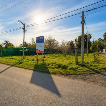 ALQUILER TERRENO 600M² - FUNES