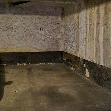 Venta Cochera cubierta en Vicente Lopez con baulera