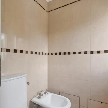 1782329074.jpg