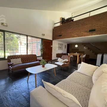 Casa en Venta en Villa Ballester - Zona Hölters