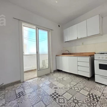 Departamento en Villa Ballester - Venta - Dos Ambientes - Zona Residencial.