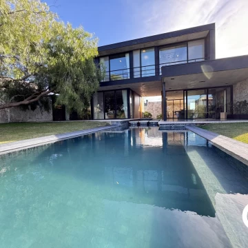 Casa en venta en Pilará- La Diligencia 7 ambientes
