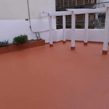 Alquiler 3 Ambientes con Dependencia por escalera y Terraza de 76 m²