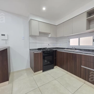 Departamento en Venta en Villa Ballester - Tres Ambientes - Balcón y Patio con Parrilla