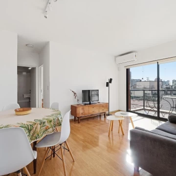 Dos ambientes amoblado con balcón y amenities en alquiler temporario en Palermo Soho