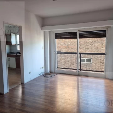 Venta Departamento 4 ambientes en Belgrano R con cochera y baulera