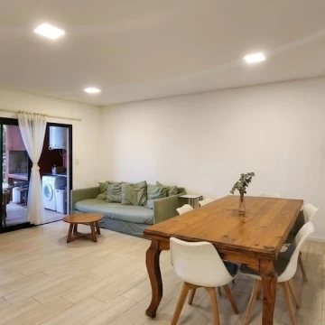 Venta, Departamento 3 ambientes. Altos de la cañada, en planta baja con jardín