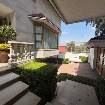 Casa en Venta en Bosques de las Lomas