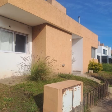 Casa Venta en Enrique Bodereau 8700