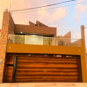 Casa en venta en Fraccionamiento Sábalo Country Club 5 Recámaras